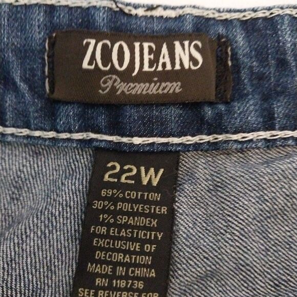 ZCO Jeans Premium Shorts 22W Denim Blue Embroidered Sequins Rhinestone Mid Rise - Picture 8 of 11